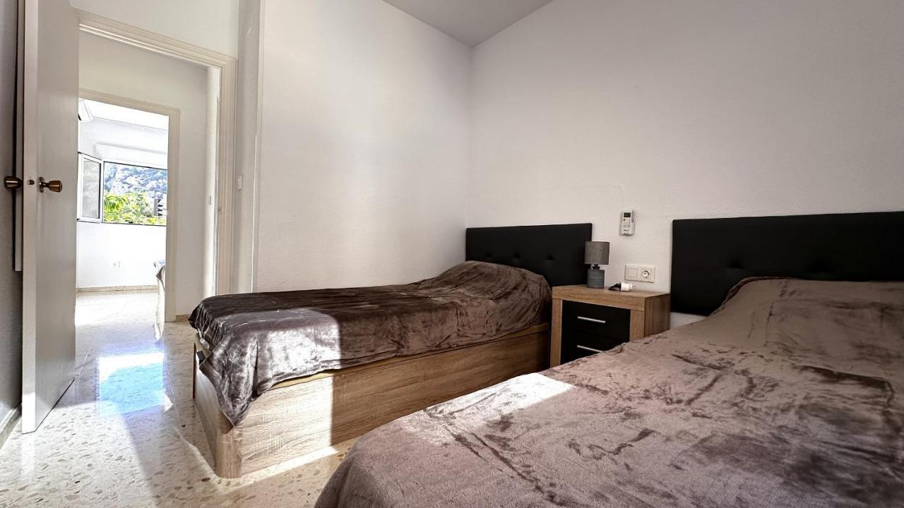 Bungalow Playa Poniente Benidorm Buitenkant foto